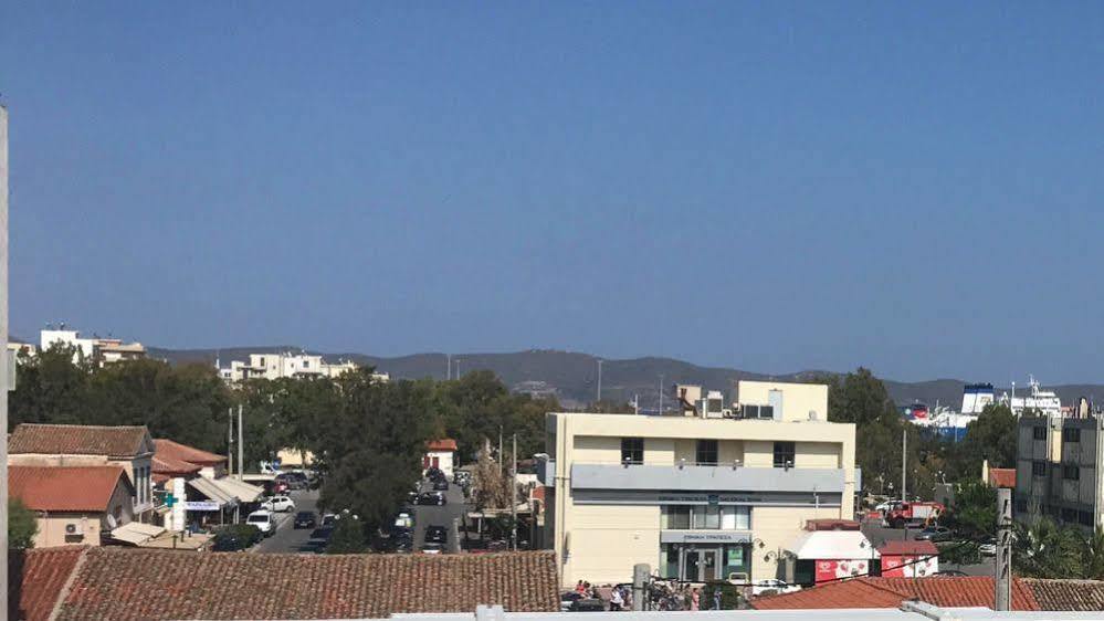 Nj Apartments Lavrion Exterior photo